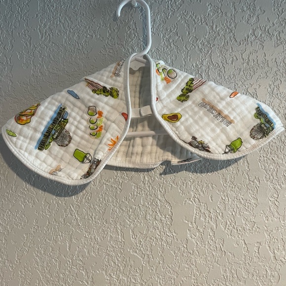 Little Hometown California Burp cloth / Bib - Picture 6 of 6